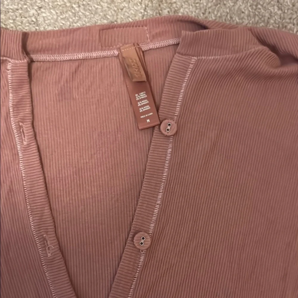 Skims soft lounge button up Henley - Picture 2 of 5